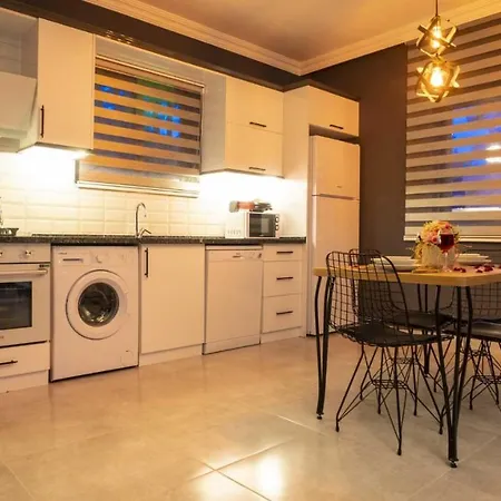 شقة Vibrant With Pool Backyard Jacuzzi In Kas