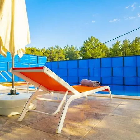 شقة Vibrant With Pool Backyard Jacuzzi In Kas Islamlar (Mediterranean)