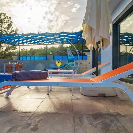 Vibrant With Pool Backyard Jacuzzi In Kas * Islamlar (Mediterranean)