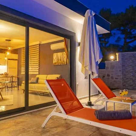 Διαμέρισμα Vibrant With Pool Backyard Jacuzzi In Kas